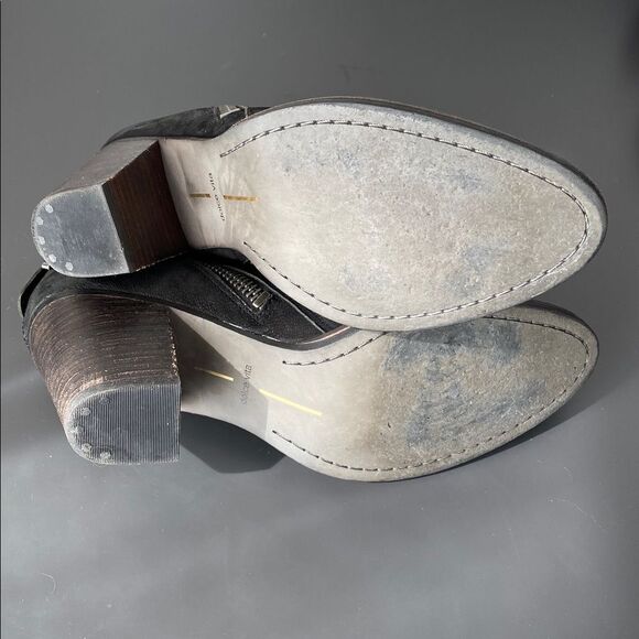 dolce vita Black Leather Ankle Heeled Boots Diagonal Zipper Design Sz 8 Chic - Picture 6 of 7